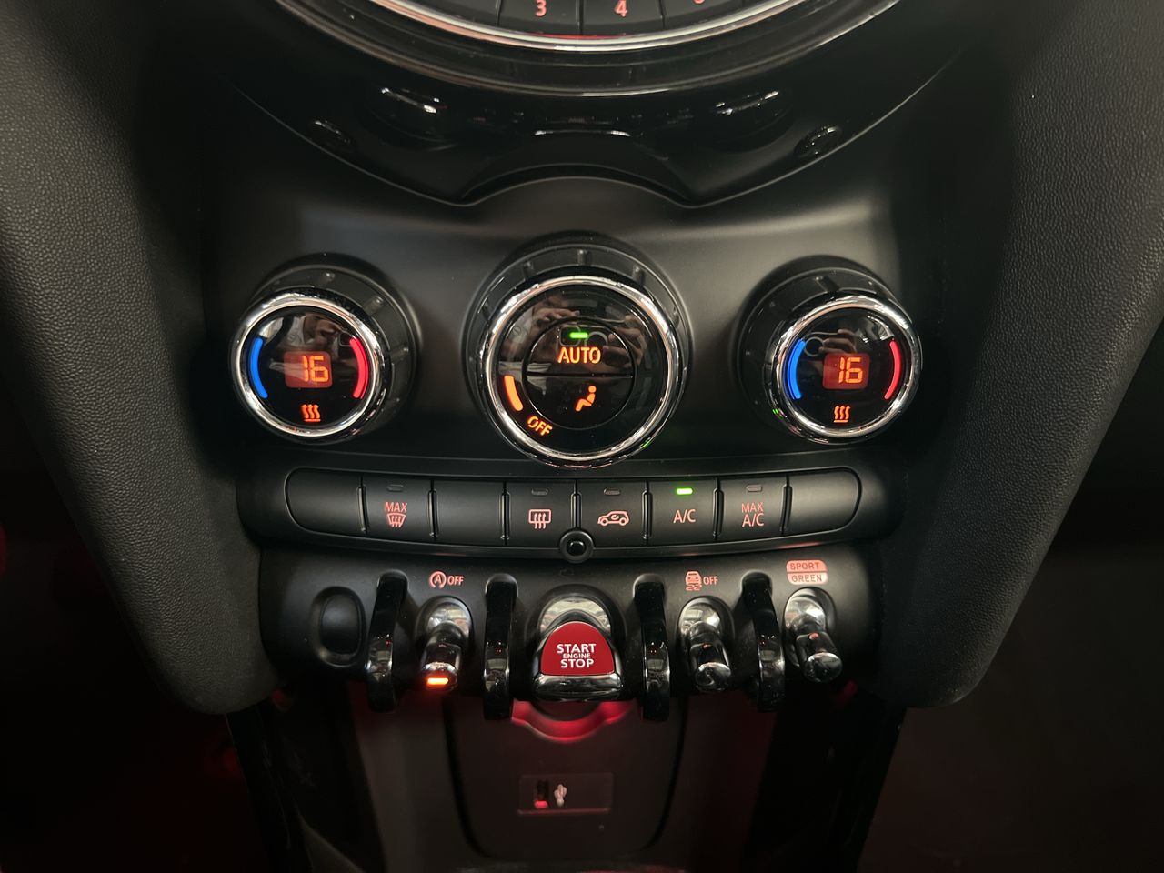 2021 MINI MINI 3 DOOR COOPER CHILI