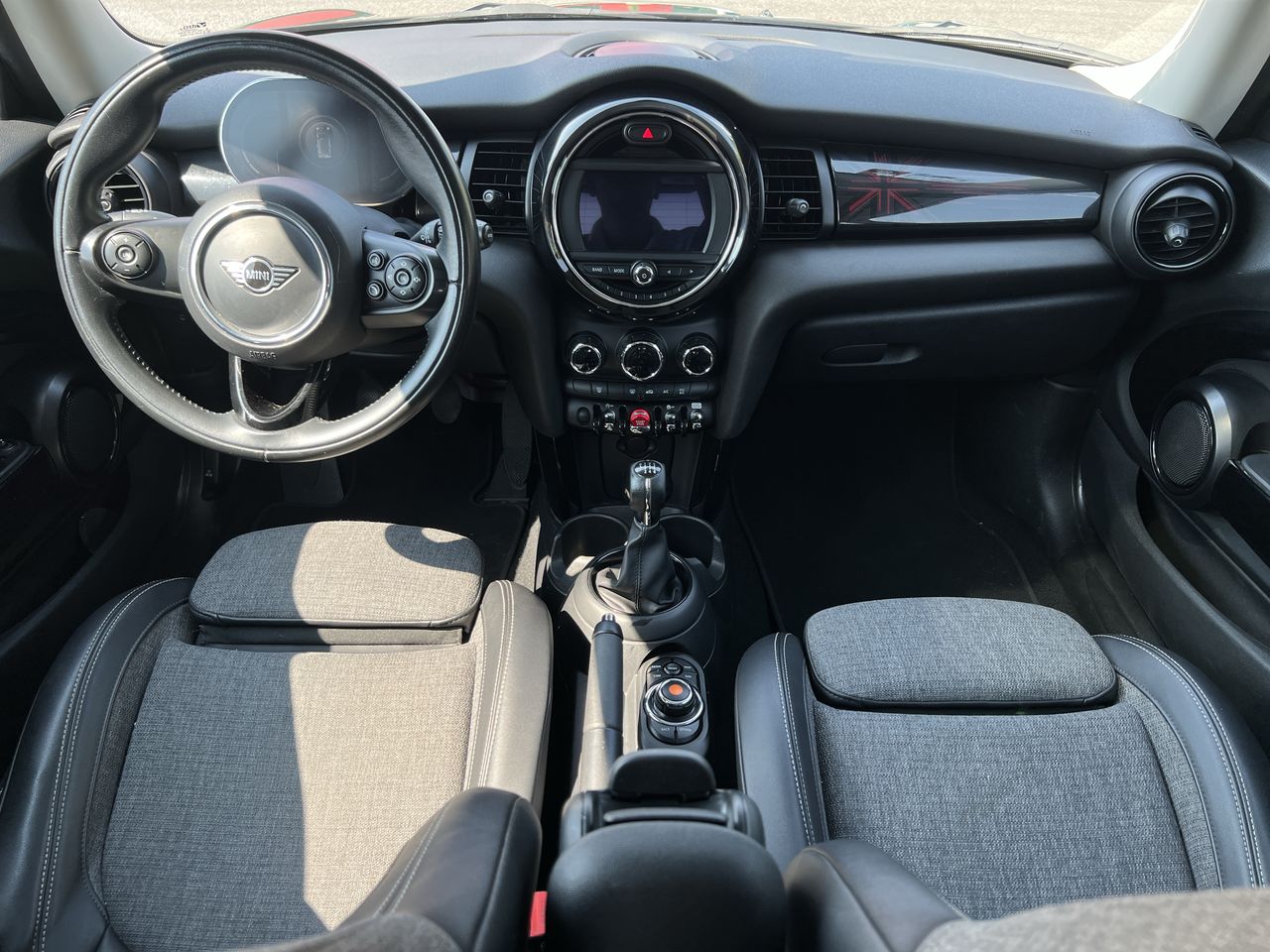 2021 MINI MINI 3 DOOR COOPER CHILI