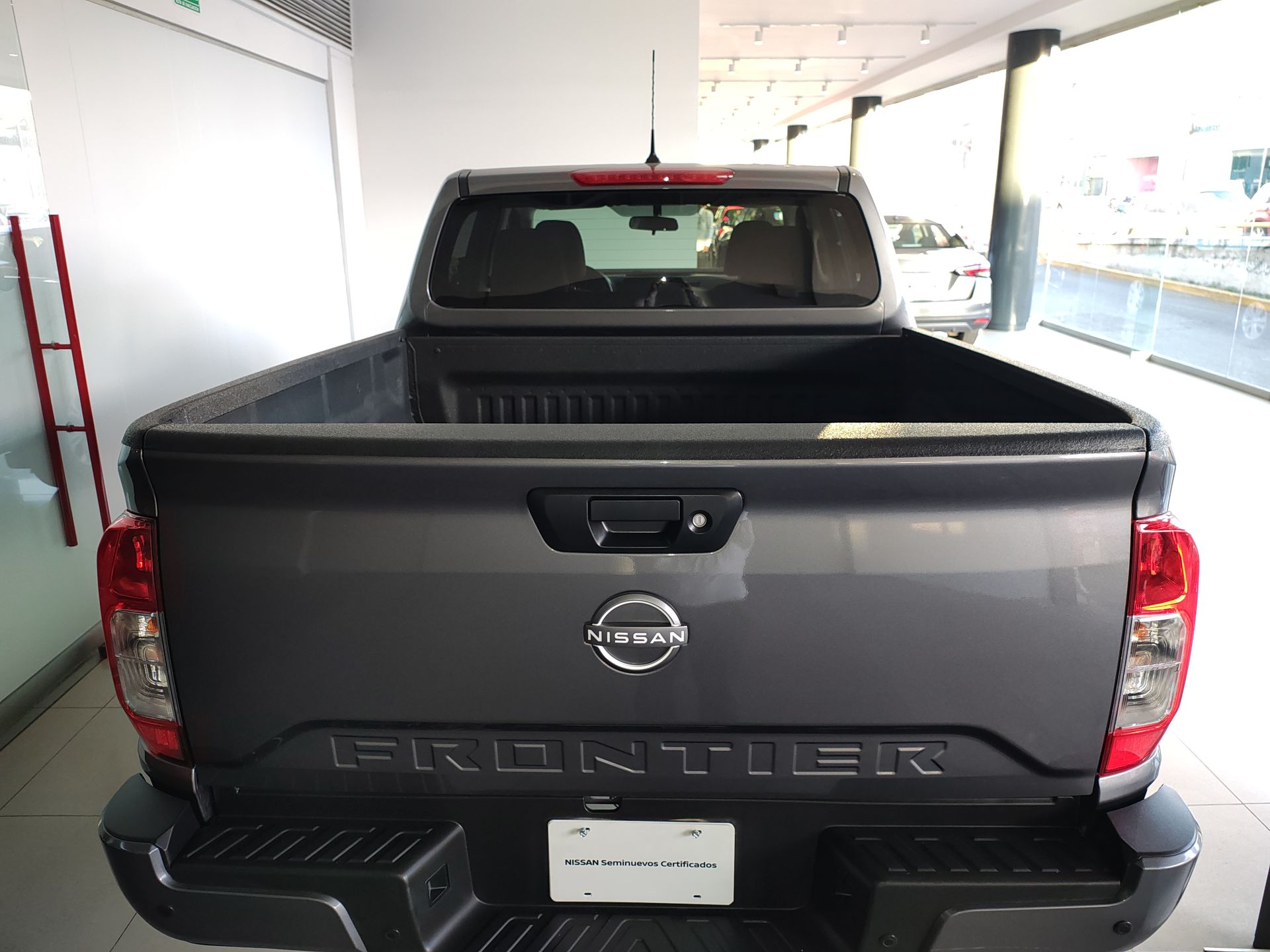 2024 Nissan FRONTIER FRONTIER XE TM 24