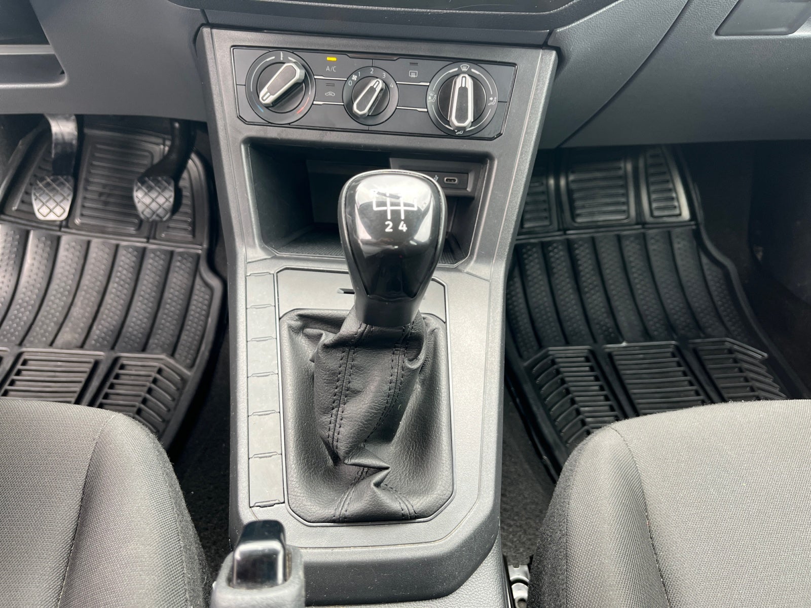 2025 Volkswagen POLO NUEVO POLO TRACK 1.6L STD
