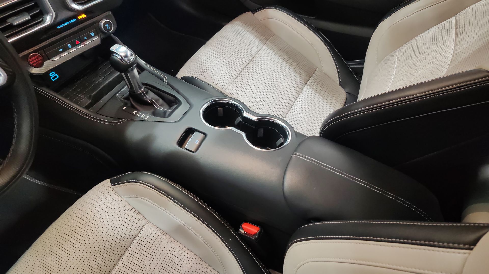 2024 Ford MUSTANG GT PREMIUM V8 AT CONVERTIBLE 5.0L