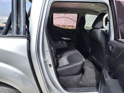 2022 Nissan FRONTIER LE TA 22