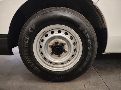 2024 Nissan NV350 PANEL AMPLIA AA 24