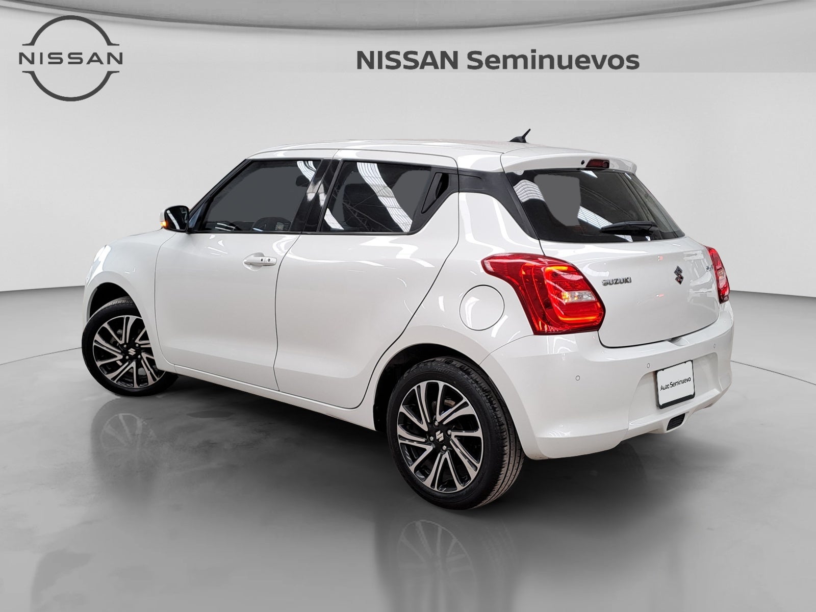 2022 SUZUKI SWIFT GLX 5MT