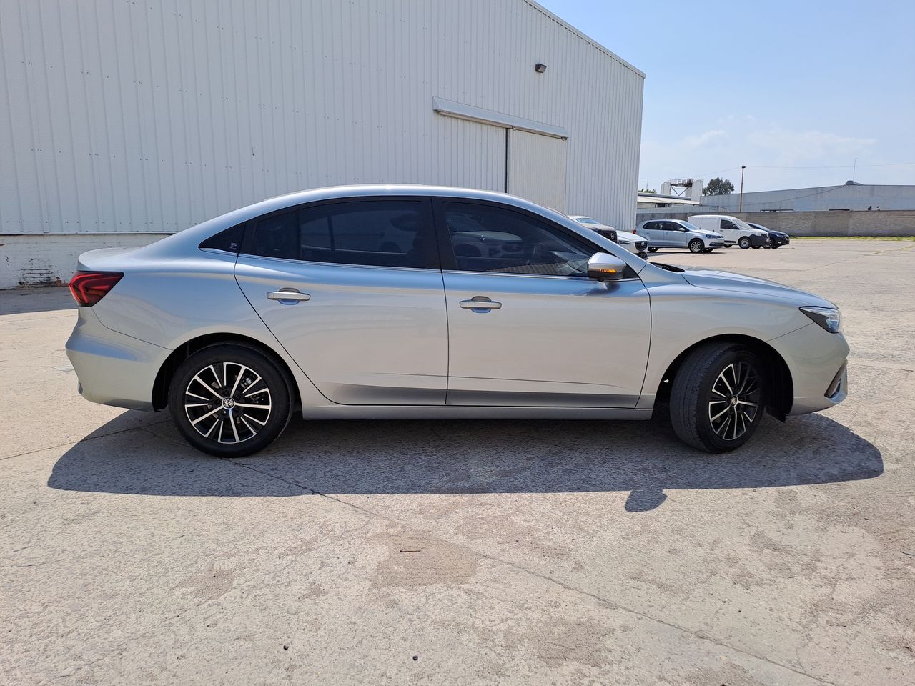 2025 MG MG 5 1.5L DEL ELEGANCE AT