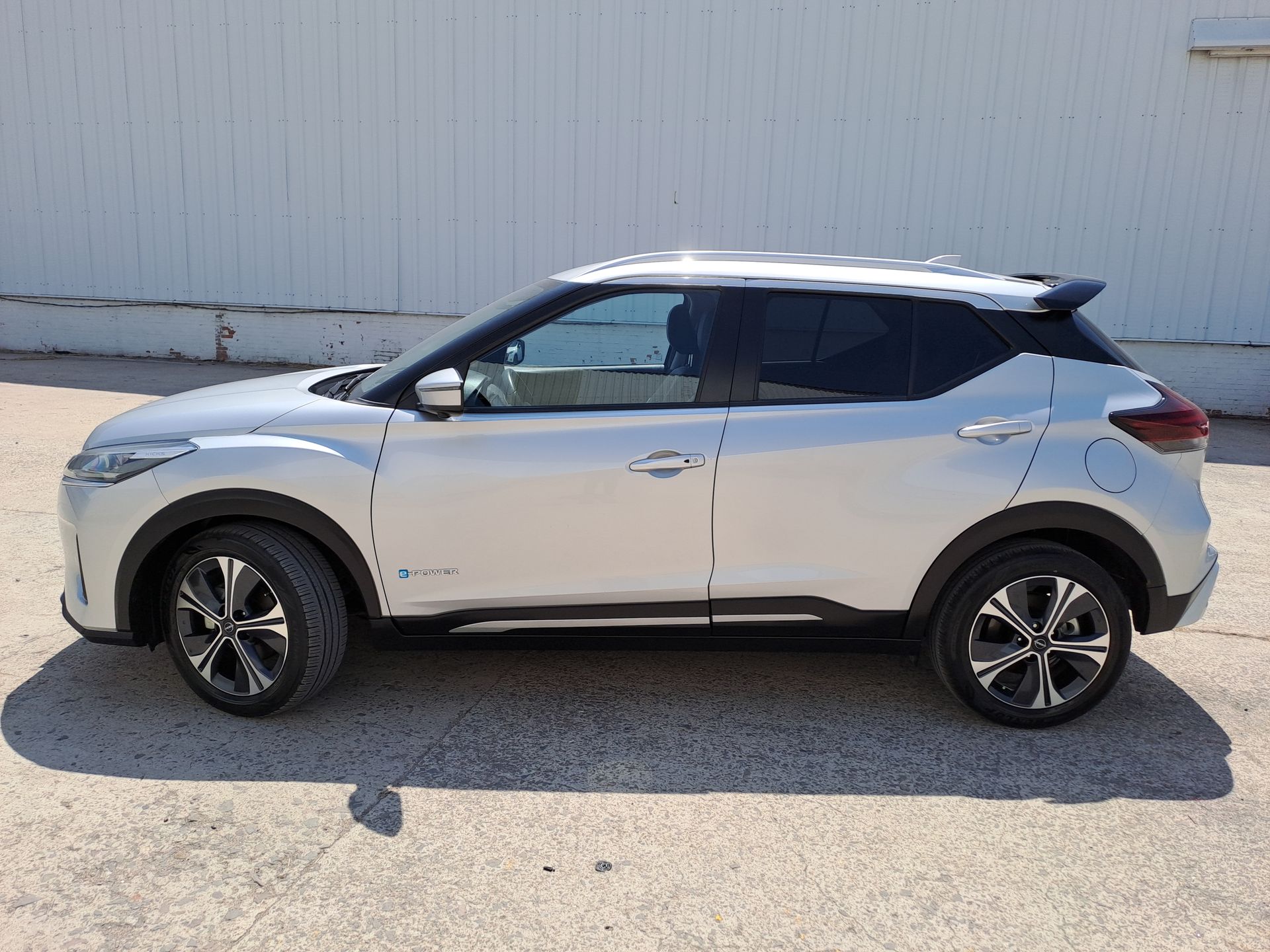 2024 Nissan KICKS PLATINUM E-POWER 24