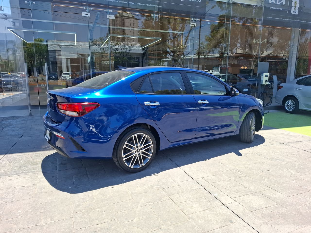 2022 Kia RIO EX TA