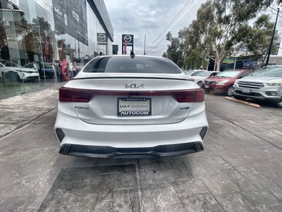2024 Kia FORTE GT LINE