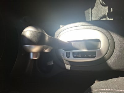 2019 Nissan VERSA ADVANCE AT AC