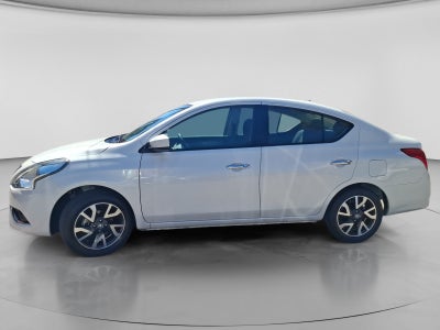 2019 Nissan VERSA ADVANCE AT AC