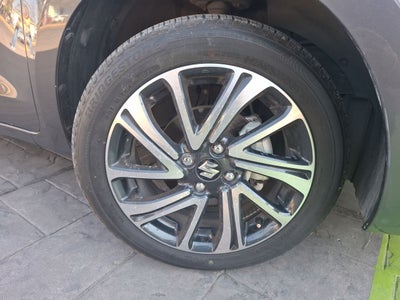 2023 SUZUKI SWIFT GLX CVT