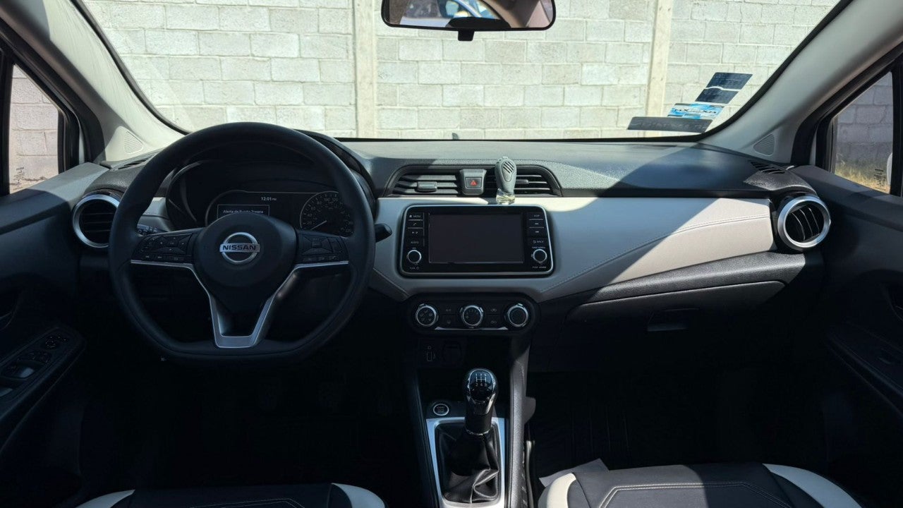 2022 Nissan VERSA ADVANCE MT 22
