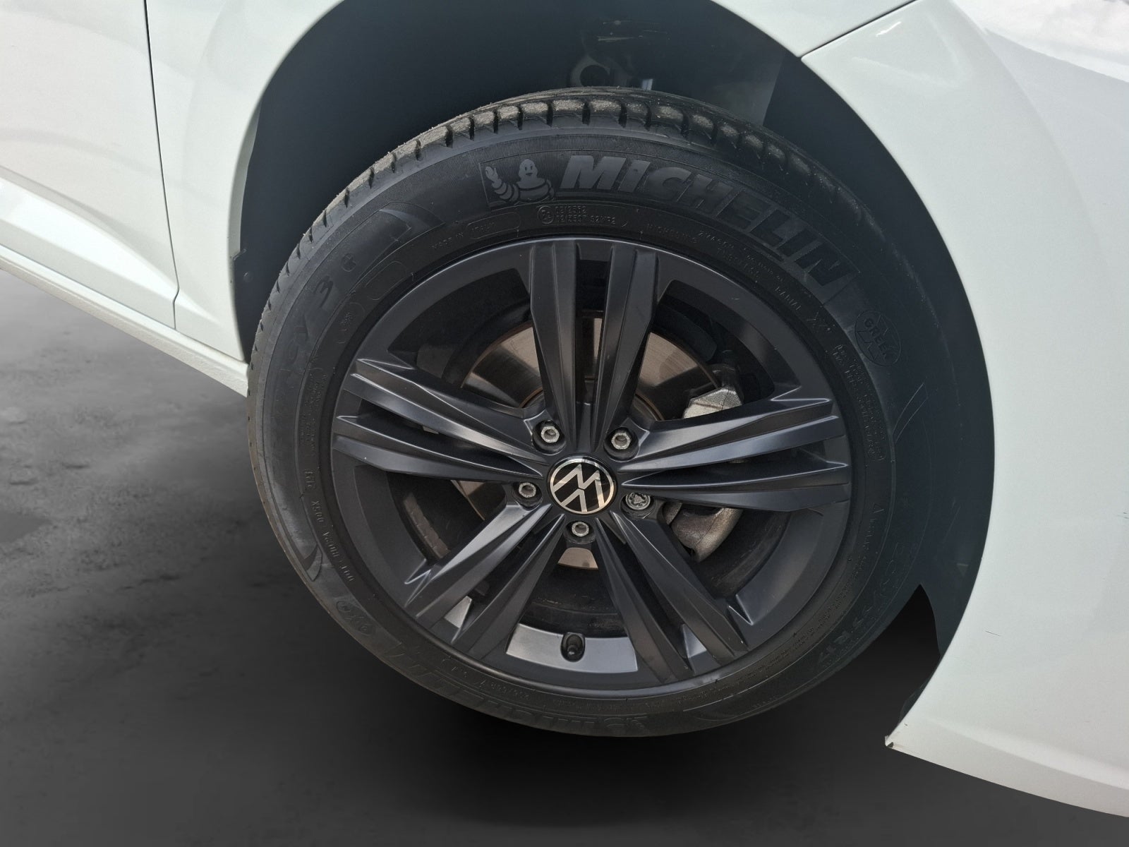 2024 Volkswagen JETTA SPORTLINE LONG DRIVE