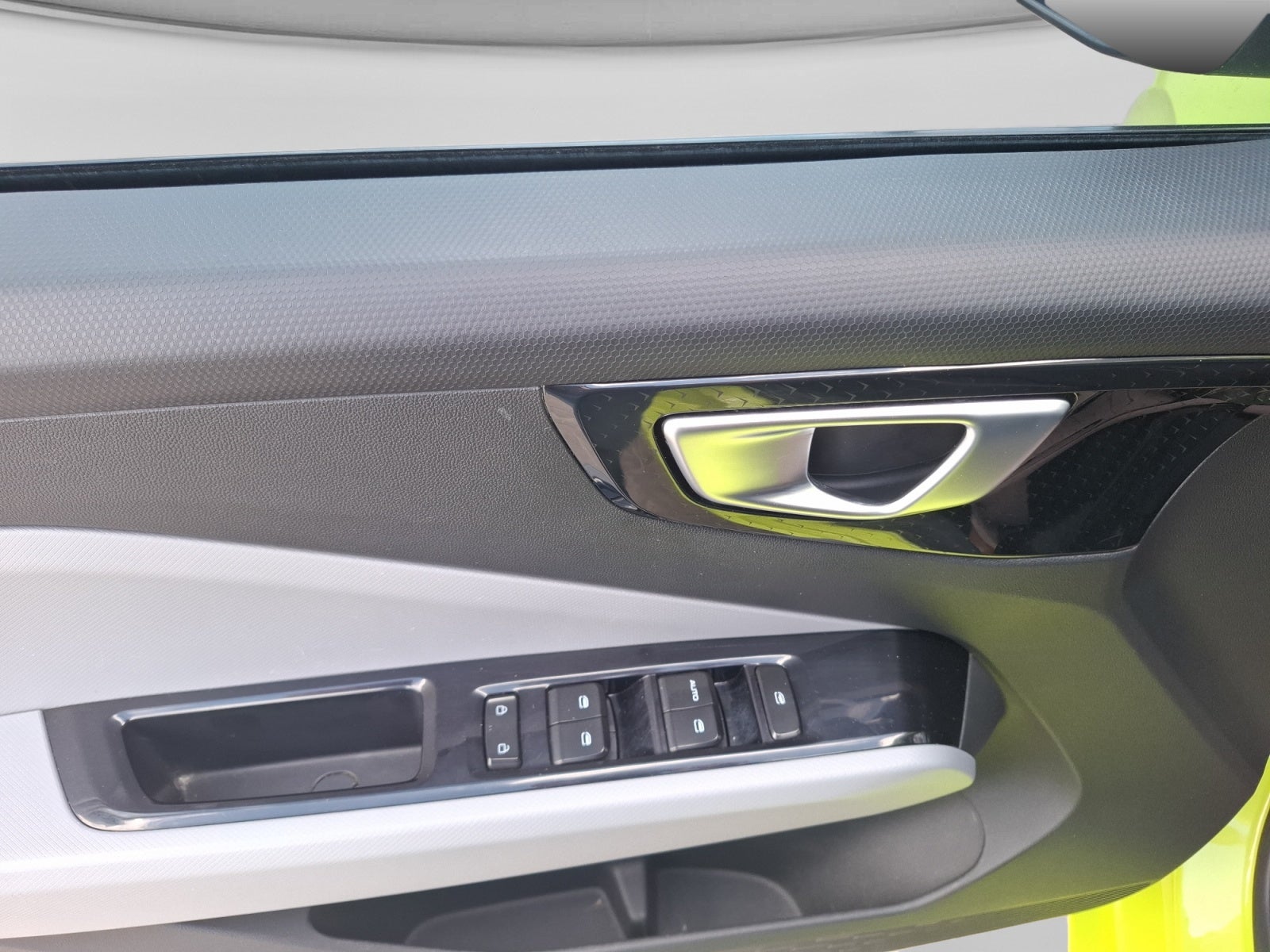 2025 Chevrolet AVEO LT BLACK EDITION G