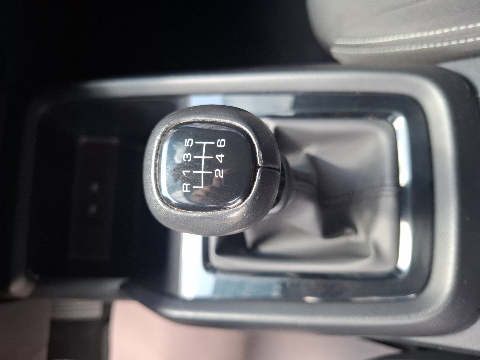 2025 Chevrolet AVEO LT BLACK EDITION G