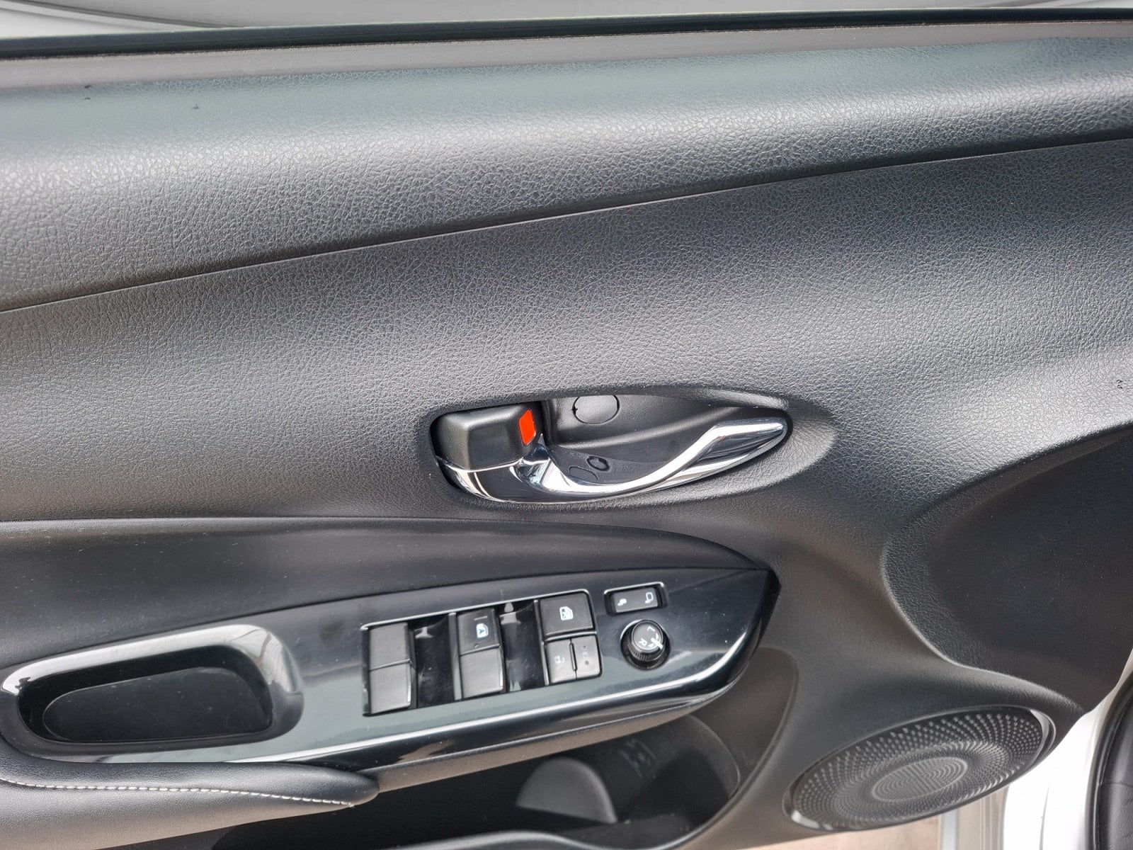 2021 Toyota YARIS YARIS SD S MT